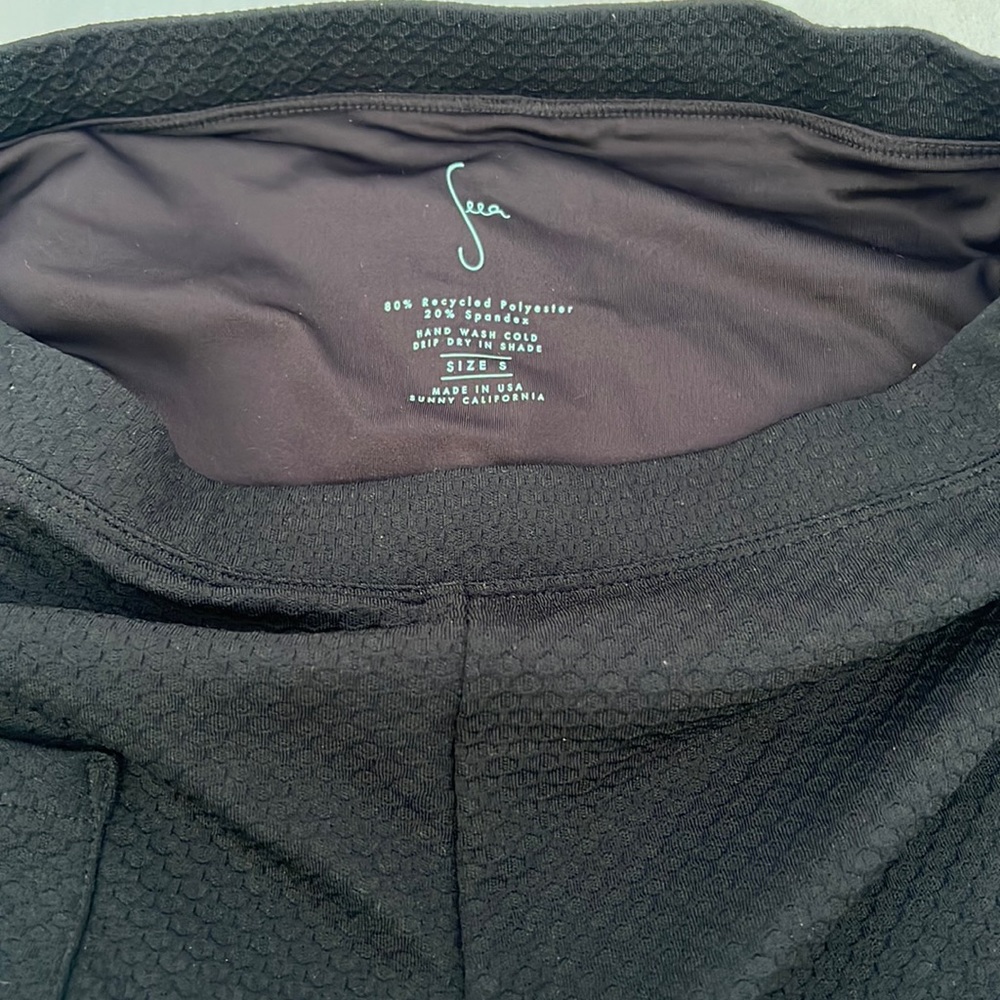 In good condition wear it one time